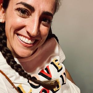 Meet your Posher, Gena